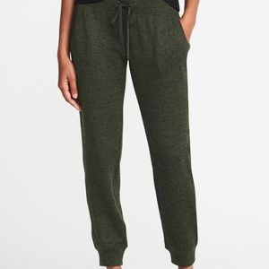 ⭐Women's ON Active Sweatpants.